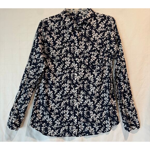 GAP Tops - Women's GAP Boyfriend fit blue floral long sleeve button-up shirt medium